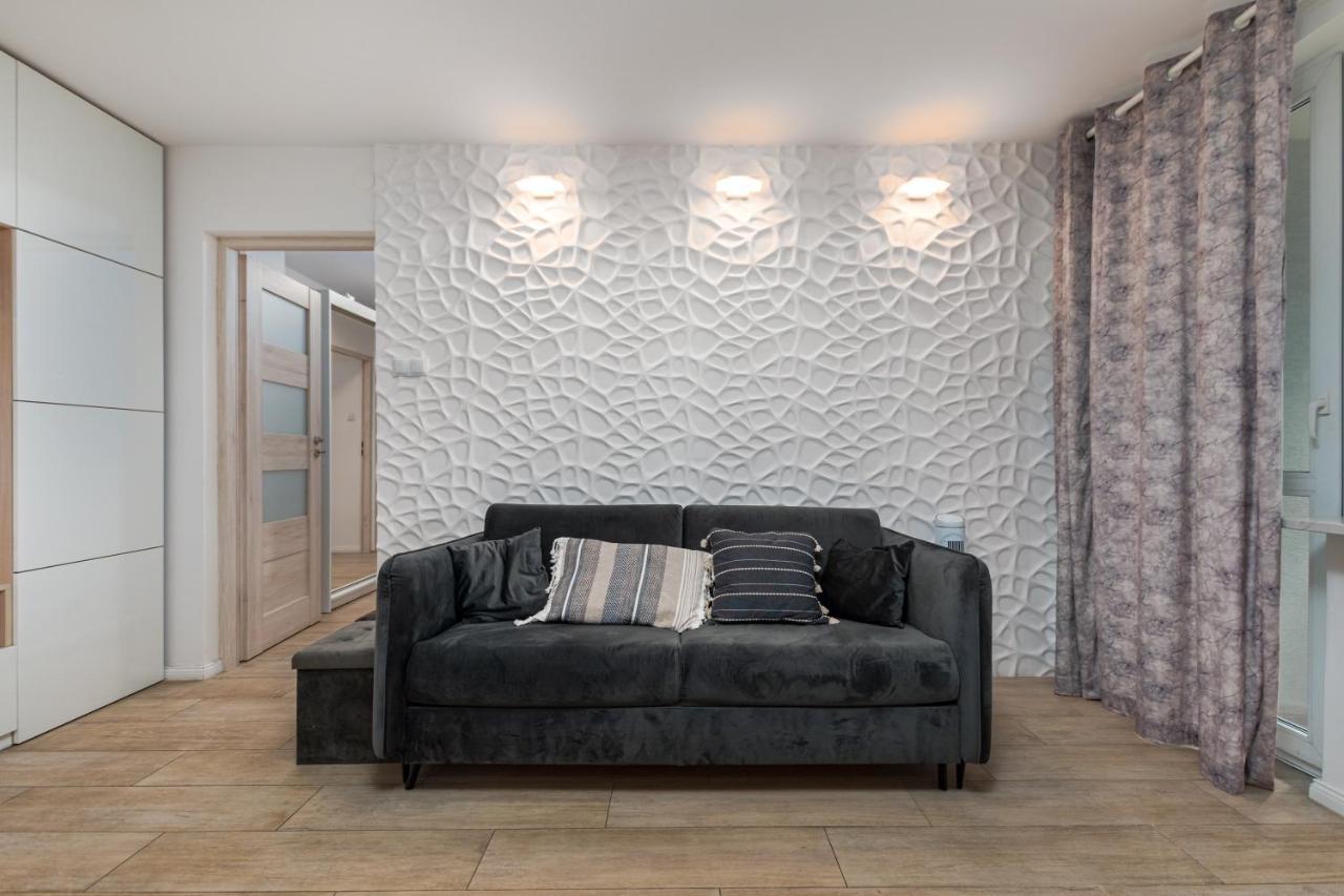 Emilii Plater 47 By Homeprime Warsawa Bagian luar foto